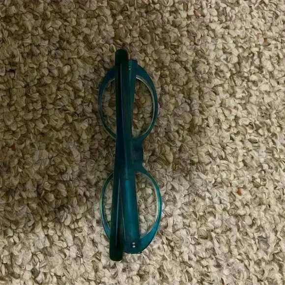 Cutler and Gross Unisex Cat Eye Sunglasses Blue Frame Clear Lens Vintage - Picture 6 of 6